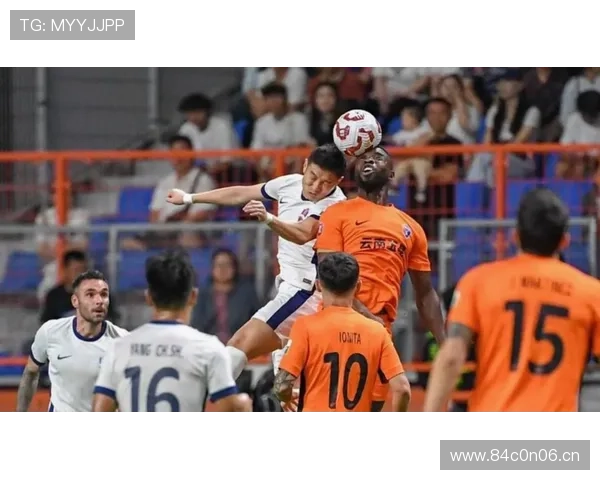 中甲激战全程直播解析赛场精彩瞬间与球队最新动态 - 副本 (2) - 副本 中甲激战全程直播解析赛场精彩瞬间与球队最新动态 - 副本 (2) - 副本